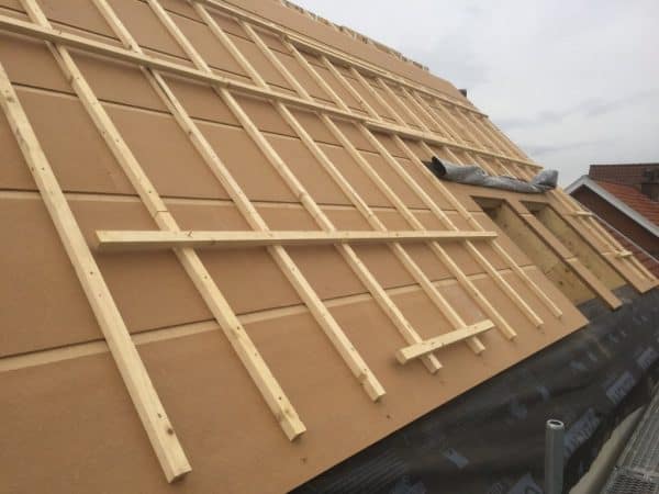 Roof sarking boards